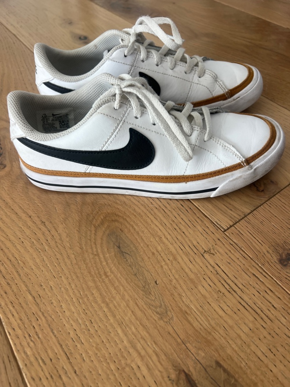 Nike Court Legacy
Big Kids' Shoes